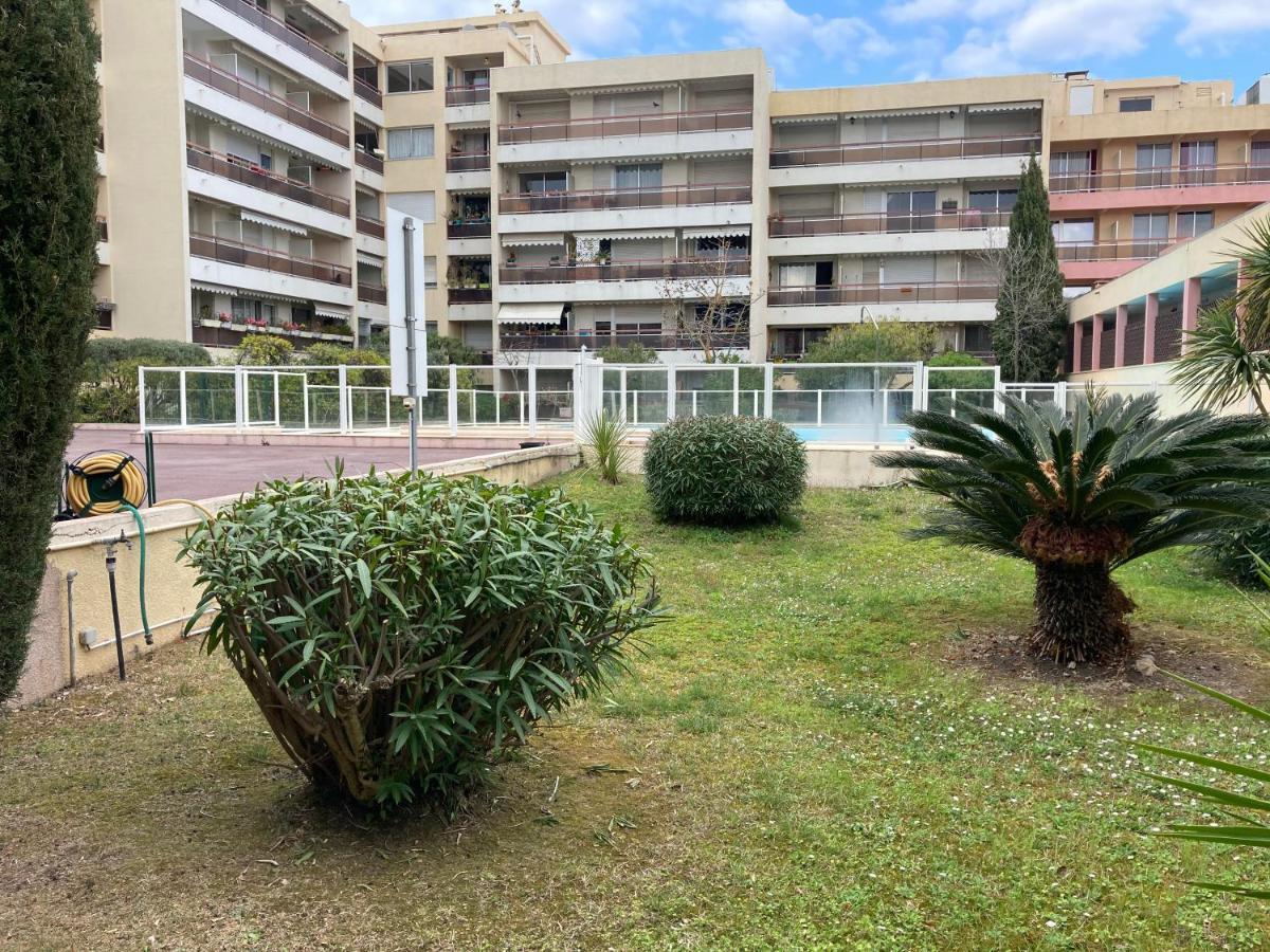 Meubles De Tourisme Beaulieu Apartment Ngoại thất bức ảnh